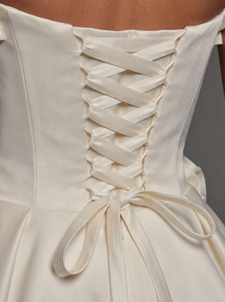 Made-to-measure Georgiana ballgown in duchess satin with a ruffled sweetheart neckline and a lace-up back